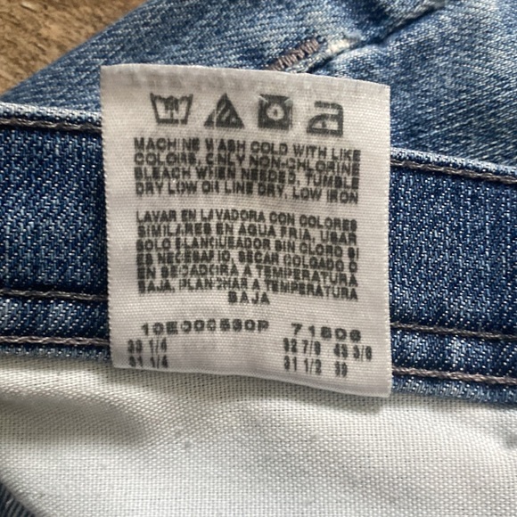 Lee Classic Fit Straight Leg Woman’s Jeans - Picture 9 of 16